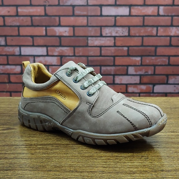 Ecco Kids Sneakers in Gray and Tan - Picture 1 of 6